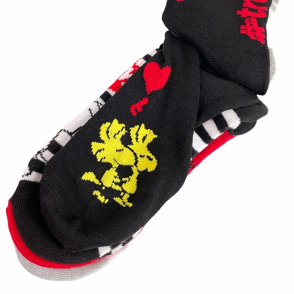 Peanuts Snoopy and Woodstock Valentine’s Socks - Picture 7 of 8